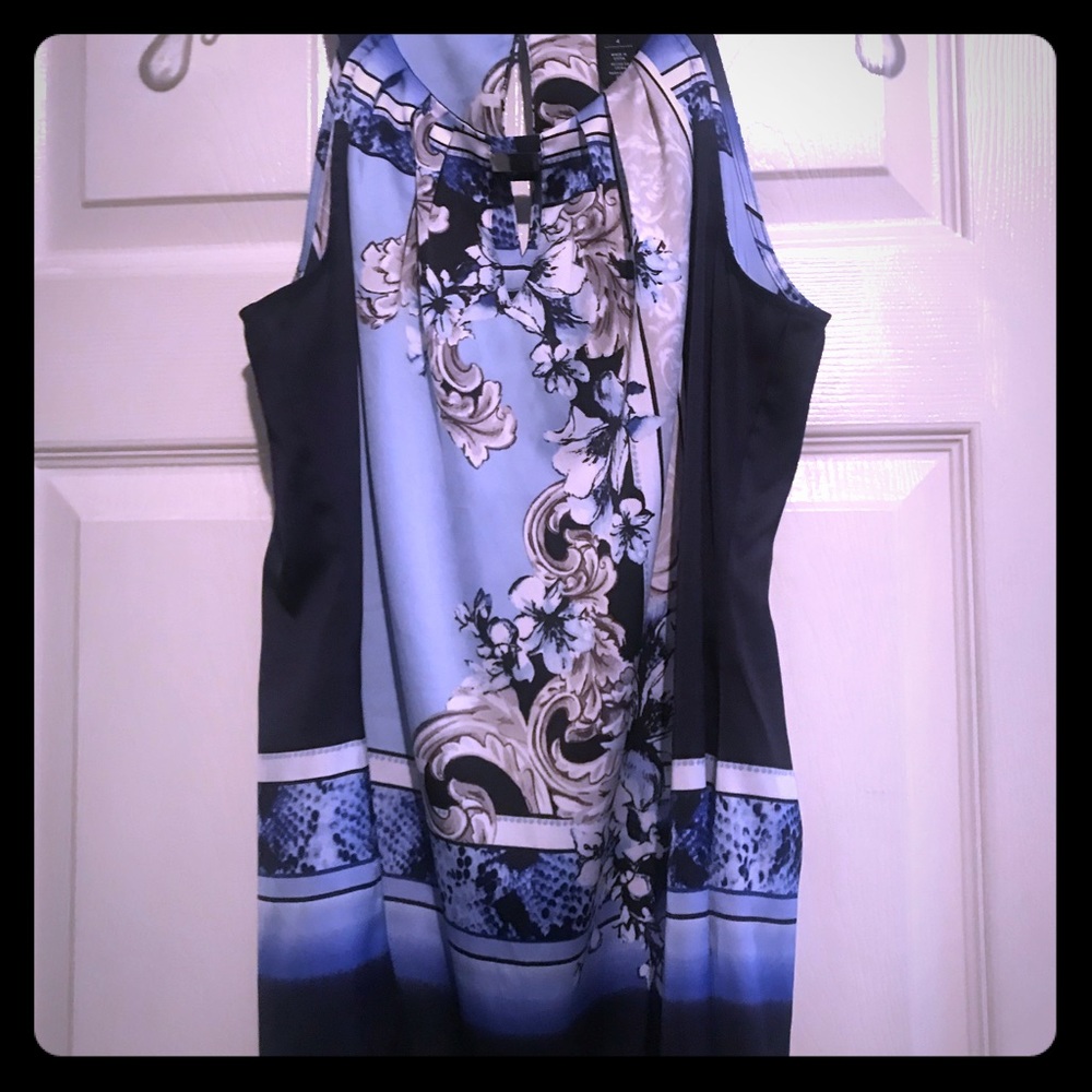 Navy and light blue WHBM tank